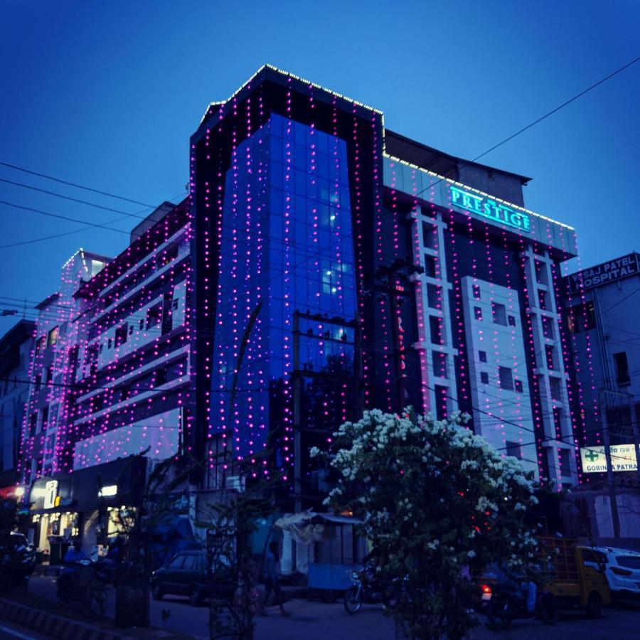 The Prestige Hotel & Convention Panposh Exteriör bild